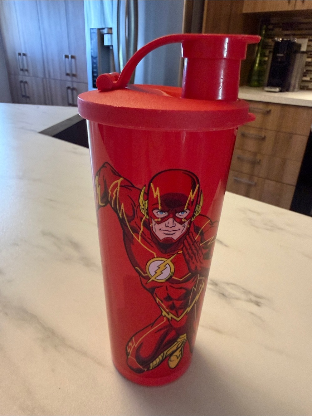 Tupperware - DC comics The Flash Graphic 16 oz tumbler